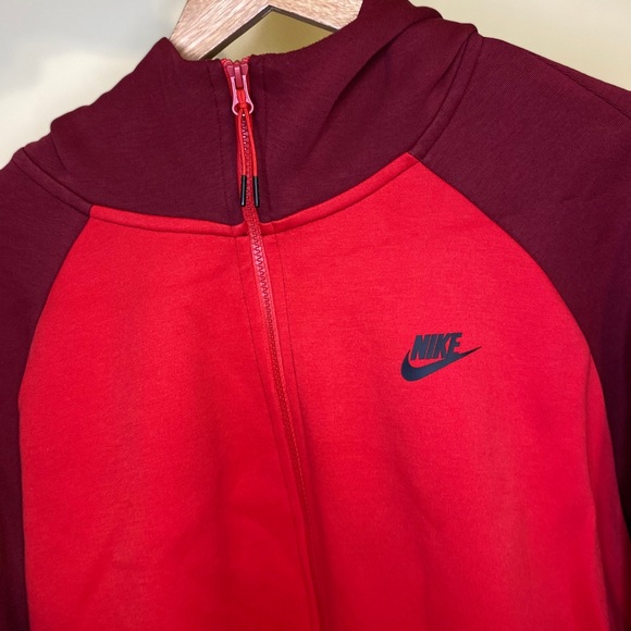 Nike Zip-Up Sweatshirt - Picture 4 of 7